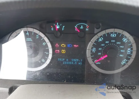 2010 Ford Escape Xlt z USA, uszkodzony, nr VIN 1FMCU0D72AKC81731